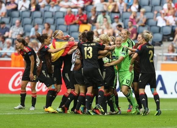 The German squad jubilates after winning the UEFA Women s Euro soccer final 1-0 against Norway at the Friends Arena in Stockholm on July 28, 2013. STOCKHOLM SWEDEN Soccer xx