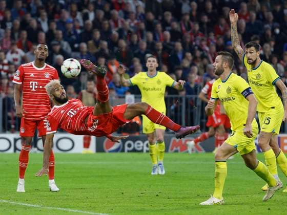 Sport Themen der Woche KW44 Sport Bilder des Tages 01.11.2022, Fussball, FC Bayern Muenchen vs. Inter Mailand, Champions League, Deutschland, Muenchen, Allianz Arena , Im Bild: v.li. Eric Maxim Choupo-Moting (FC Bayern Muenchen, 13) erzielt das vermeintliche 2:0, das wegen Abseits nicht gegeben wird. *** 01 11 2022, Soccer, FC Bayern Muenchen vs Inter Milan, Champions League, Germany, Munich, Allianz Arena , In picture from left Eric Maxim Choupo Moting FC Bayern Muenchen, 13 scores the supposed 2 0, which is not given because of offside Copyright: HMBxMedia xHeikoxBecker