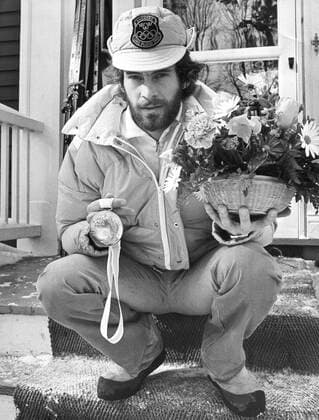 ARKIV CA 1980-02-17 Sveriges Thomas Wassberg med guldmedalj och blommor efter segern i herrarnas 15 km längdskidakning vid OS i Lake Placid troligen 17:e februari 1980. Foto; Svenskt Pressfoto TT Kod: 20360 Lake Placid USA x20360x *** ARCHIVE CA 1980 02 17 Swedens Thomas Wassberg with gold medal and flowers after winning the mens 15 km cross-country skiing event at the Olympics in Lake Placid probably 17th February 1980 Photo Svenskt Pressfoto TT Code 20360 Lake Placid USA x20360x  Copyright: xSvPx xTTx x OS LAKE PLACID 1980 WASSBERG