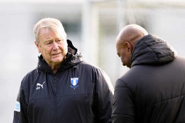 221102 Head coach Age Hareide and assistant coach Jeffrey Aubynn during a training session with Malmö FF on November 2, 2022 in Malmö. Photo: Petter Arvidson BILDBYRAN kod PA PA0426 fotboll football soccer fotball uefa europa league träning practice training malmö ff bbeng Copyright: PETTERxARVIDSON BB221102PA028