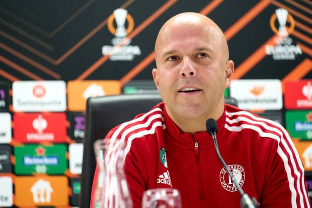 UEFA Europa League press conference, PK, Pressekonferenz and training of Feyenoord Rotterdam - Feyenoord coach Arne Slot during the press conference and training of Feyenoord at Stadion Feijenoord De Kuip on 2 November 2022 in Rotterdam, Netherlands. Copyright: xTomxBodex