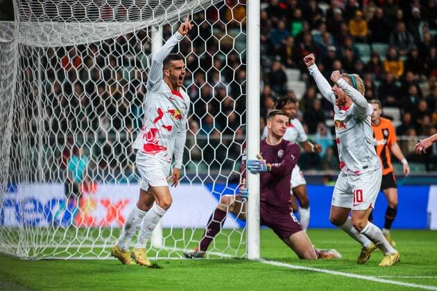 02.11.2022 Warszawa Pilka nozna UEFA Liga Mistrzow 2022 2023, faza grupowa Szachtar Donieck - RB Lipsk N z Andre Silva, gol, bramka, radosc Foto Adam Starszynski PressFocus 02.11.2022 Warsaw Football UEFA Champions League 2022 2023, group stage Shakhtar Donetsk - RB Leipzig Andre Silva, gol, bramka, radosc Credit Adam Starszynski PressFocus NEWSPIX.PL --- Newspix.pl  20221102PF_AS417