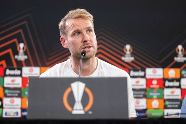 221102 Ola Toivonen during a press conference, PK, Pressekonferenz with Malmö FF on November 2, 2022 in Braga. Photo: Petter Arvidson BILDBYRAN kod PA PA0429 fotboll football soccer fotball uefa europa league presskonferens press conference malmö ff bbeng Copyright: PETTERxARVIDSON BB221102PA111