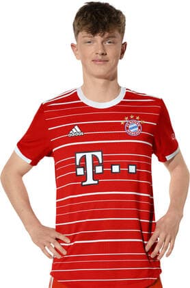 Fussball 1. Bundesliga Saison 2022 2023 29.08.2022 Fototermin FC Bayern Muenchen: Paul Wanner