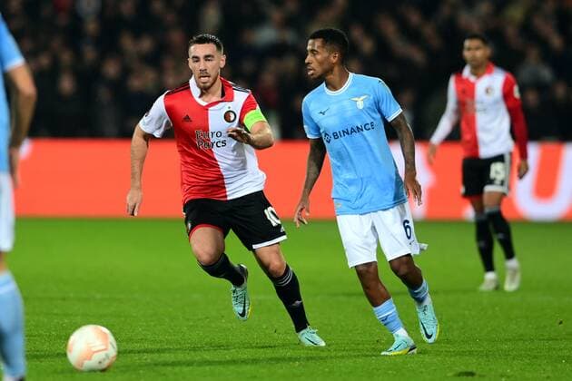 ROTTERDAM - (lr) Orkun Kokcu of Feyenoord, Marcos Antonio of Lazio Roma during the UEFA Europa League Group F match between Feyenoord and Lazio Roma at Feyenoord Stadion de Kuip on November 3, 2022 in Rotterdam, Netherlands. ANP OLAF KRAAK UEFA Europa League group F 2022 2023 xVIxANPxSportx xxANPxIVx