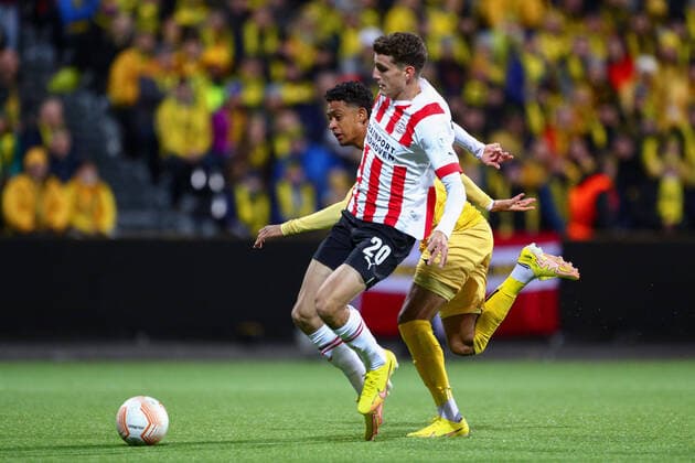 The group stage match in Europe leauge 2022 2023 Bodo Glimt PSV Bodo 20221103 PSV Eindhofens Guus Til with a big bad chance at the start of During the group stage match in Europe leauge 2022 2023 between Bodo Glimt and PSV Eindhoven Photo Mats Torbergsen NTB Bodo Norway  Copyright: xMatsxTorbergsenx xNTBx EDITORIAL USE ONLY. RESTRICTED USE FOR BETTING COMPANIES