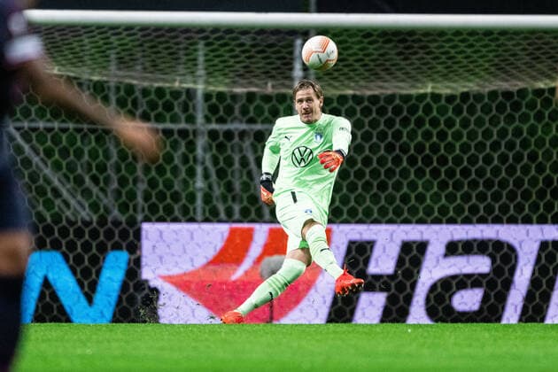 221103 Goalkeeper Johan Dahlin of Malmö FF during the UEFA Europa League between Braga and Malmö FF on November 3, 2022 in Braga. Photo: Petter Arvidson BILDBYRAN kod PA PA0430 fotboll football soccer fotball uefa europa league braga malmö ff bbeng Copyright: PETTERxARVIDSON BB221103PA054