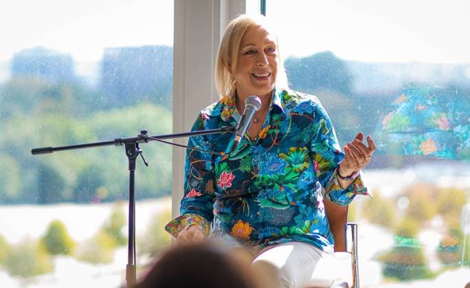 November 2, 2022, FORT WORTH, TEXAS, UNITED STATES: Martina Navratilova attends the WTA, Tennis Damen Charities luncheon at the 2022 WTA Finals Fort Worth tennis tournament FORT WORTH UNITED STATES - ZUMAa181 20221102_zaa_a181_063 Copyright: xRobxPrangex