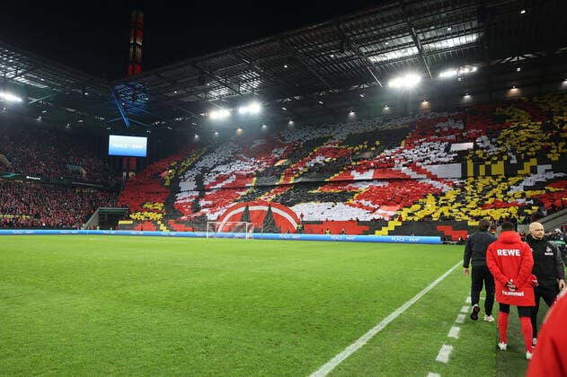 Sport Bilder des Tages GER, Europa Conference League, Gruppenphase, 6 Spieltag, 1. FC Koeln (GER) vs. OGC Nizza (FRA) 03.11.2022, Rheinenergie Stadion, Koeln, GER, Europa Conference League, Gruppenphase, 6 Spieltag, 1. FC Koeln (GER) vs. OGC Nizza (FRA), im Bild: koelner Choreo