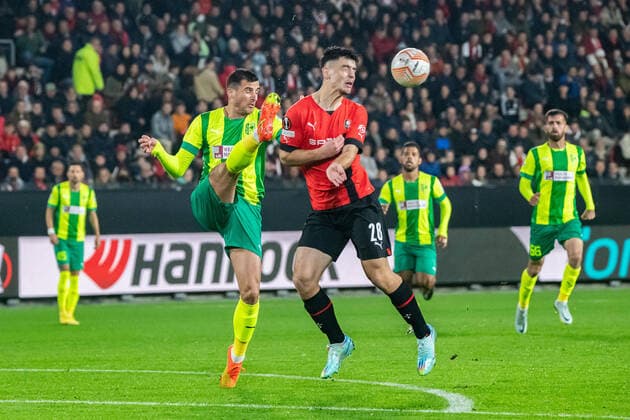 Hrvoje Milicevic (AEK Larnaca) Matthis Abline (Stade Rennais) FOOTBALL : Stade Rennais x AEK Larnaca - Ligue Europa - JournÃ e 6 - 03 11 2022 BaptisteAutissier Panoramic 