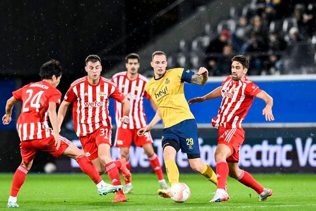 LEUVEN, BELGIUM - NOVEMBER 03 : Nilsson Gustaf forward of Union St-Gilloise pictured in action with Haraguchi Genki midfielder of Union Berlin and Khedira Rani midfielder of Union Berlin during UEFA Europa league match between Union St-Gilloise and Union Berlin at the King Power Stadium at den Dreef November 3, 2022 in Leuven, Belgium, 3 11 2022 ( Union ST-Gilloise v Union Berlin PhotoNews Panoramic 