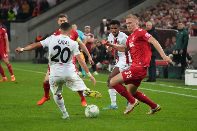 GER, Europa Conference League, Gruppenphase, 6 Spieltag, 1. FC Koeln (GER) vs. OGC Nizza (FRA) 03.11.2022, Rheinenergie Stadion, Koeln, GER, Europa Conference League, Gruppenphase, 6 Spieltag, 1. FC Koeln (GER) vs. OGC Nizza (FRA), im Bild: Kristian Pedersen (FC Koeln 3), im Zweikampf gegen Youcef Atal (Nizza 20),