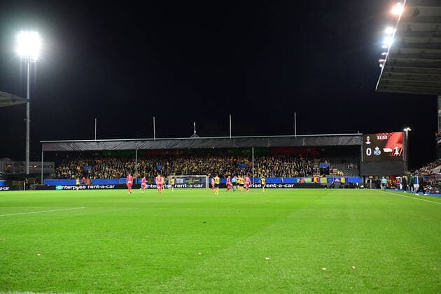 Fussball, Herren, Saison 2022 2023, Europa League (Gruppenphase, Gruppe D, 6. Spieltag), Royale Union Saint-Gilloise - 1. FC Union Berlin, Die Fans von Royale Union Saint-Gilloise , 03.11. 2022, Copyright: xSebastianxRäppold MatthiasxKochx