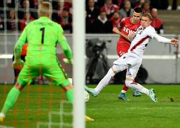 03.11.2022, Cologne, Germany, RheinEnergieStadium, 1. FC Koeln vs OGC Nizza - UEFA Europa Conference League - Group D, Denis Huseinbasic (1. FC Koeln) Tor zum 1:2 (Foto Ralf Treese) Cologne RheinEnergieStadium North Rhine-Westphalia Germany