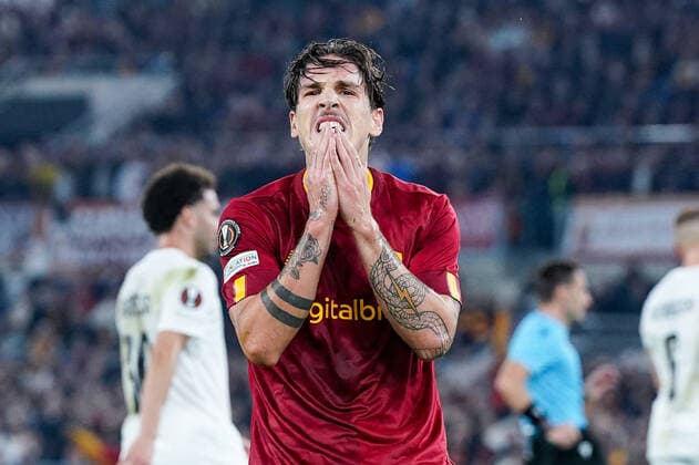 Nicolo Zaniolo of AS Roma looks dejected during the UEFA Europa League match between Roma and Ludogorets at Stadio Olimpico, Rome, Italy on 3 November 2022. Copyright: xGiuseppexMaffiax 34260039