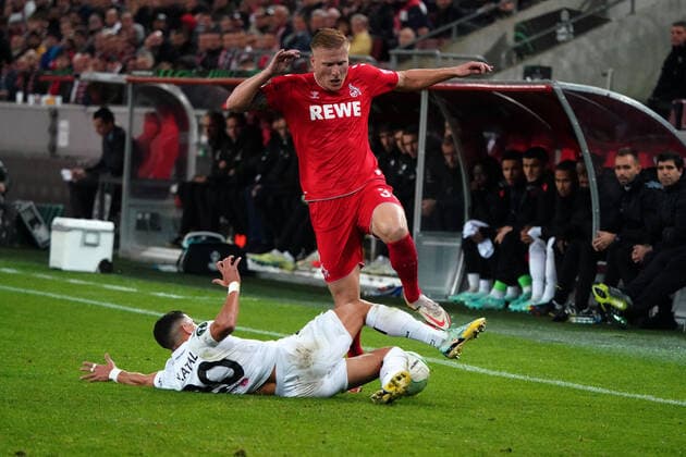Fussball, UEFA Europa Conference League, Saison 2022 2023, Gruppenphase, Gruppen D, Spieltag 6 , 1.FC Köln - OGC Nizza , 03.11.2022., Rheinenergiestadion Köln Youcef Atal, OGC Nizza, Kristian Pedersen, FC Köln