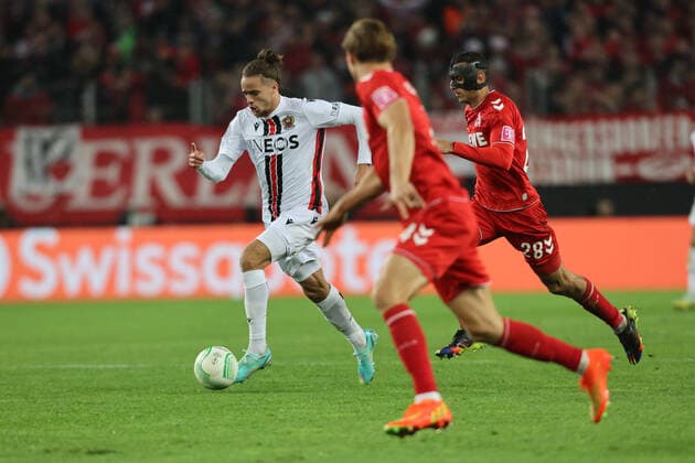 Billal Brahimi (Nizza), Ellyes Skhiri (Köln) , Conference League, Köln, Deutschland, 06.10.2022, 1. FC Köln - OGC Nizza.
