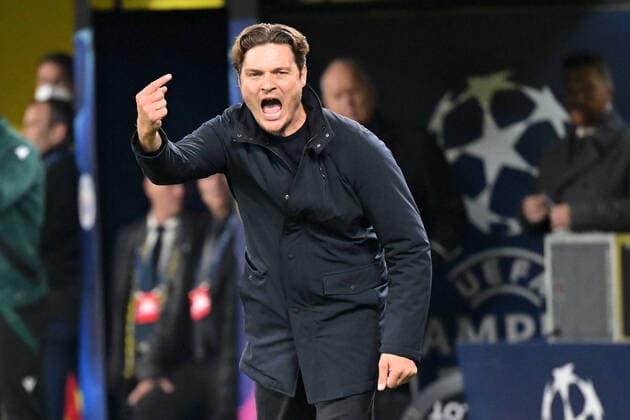 Dortmund, Signal Iduna Park, 25.10.22, GER, Herren, UEFA Champions League, Saison 2022-2023, Borussia Dortmund - Manchester City Bild: Trainer Edin Terzic (Dortmund) Nur fuer journalistische Zwecke! Only for editorial use! Gemaess den Vorgaben der DFL Deutsche Fußball Liga ist es untersagt, in dem Stadion und oder vom Spiel angefertigte Fotoaufnahmen in Form von Sequenzbildern und oder videoaehnlichen Fotostrecken zu verwerten bzw. verwerten zu lassen. DFL regulations prohibit any use of photographs as image sequences and or quasi-video. Nordrhein-Westfalen Deutschland