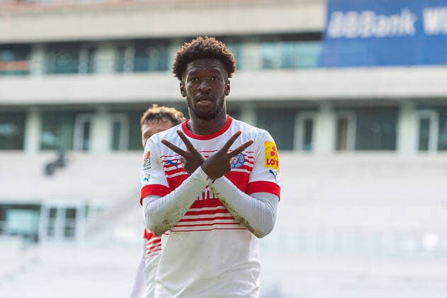 Sport Themen der Woche KW44 Tor zum 0:2 durch Kwasi Okyere Wriedt (Holstein Kiel, 18), Jubel, Torjubel, Karlsruher SC vs Holstein Kiel, Fussball, Herren, 2. Bundesliga, 15. Spieltag, Saison 22 23, GER, 05.11.2022, DFL DFB REGULATIONS PROHIBIT ANY USE OF PHOTOGRAPHS AS IMAGE SEQUENCES AND OR QUASI-VIDEO, Karlsruher SC vs Holstein Kiel, Fussball, Herren, 2. Bundesliga, 15. Spieltag, Saison 22 23, GER, 05.11.2022 Karlsruhe *** Goal to 0 2 by Kwasi Okyere Wriedt Holstein Kiel, 18 , cheers, goal celebration, Karlsruher SC vs Holstein Kiel, Football, Men, 2 Bundesliga, 15 Matchday, Season 22 23, GER, 05 11 2022, DFL DFB REGULATES PROHIBIT ANY USE OF PHOTOGRAPHS AS IMAGE SEQUENCES AND OR QUASI VIDEO, Karlsruher SC vs Holstein Kiel, Football, Men, 2 Bundesliga, 15 Matchday, Season 22 23, GER, 05 11 2022 Karlsruhe Copyright: xEibner-Pressefoto WolfgangxFrankx EP_EER