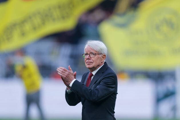 Sport Themen der Woche KW44 05.11.2022, Fussball, Saison 2022 2023, 1. Bundesliga, 13. Spieltag, Borussia Dortmund - VfL Bochum, Verabschiedung von Präsident Dr. Reinhard Rauball (Borussia Dortmund), xRHR-FOTO DEx *** 05 11 2022, Football, 2022 2023 season, 1 Bundesliga, 13 matchday, Borussia Dortmund VfL Bochum, Farewell to President Dr Reinhard Rauball Borussia Dortmund , xRHR PHOTO DEx Copyright: DennisxEwert RHR-FOTOx RHR-FOTO DE
