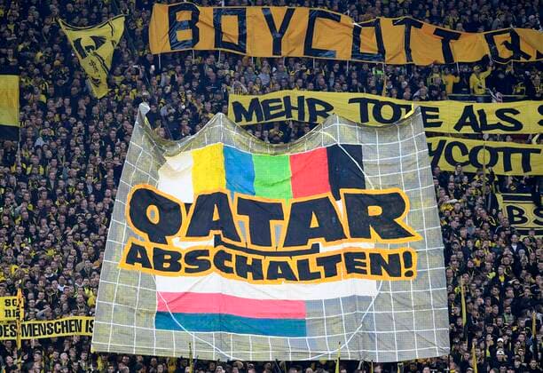 Bilder des Jahres, Sport 11 November Sport Themen der Woche KW44 05.11.2022, Dortmund, Germany, Signal-Iduna-Park, BV Borussia Dortmund vs VfL Bochum - 1. Bundesliga, Fans Borussia Dortmund mit Banner Qatar abschalten (Foto Ralf Treese) DFB DFL REGULATIONS PROHIBIT ANY USE OF PHOTOGRAPHS AS IMAGE SEQUENCES AND OR QUASI-VIDEO. Dortmund Signal-Iduna-Park North Rhine-Westphalia Germany *** 05 11 2022, Dortmund, Germany, Signal Iduna Park, BV Borussia Dortmund vs VfL Bochum 1 Bundesliga, Fans Borussia Dortmund with banner Qatar shut down Photo Ralf Treese DFB DFL REGULATES PROHIBIT ANY USE OF PHOTOGRAPHS AS IMAGE SEQUENCES AND OR QUASI VIDEO Dortmund Signal Iduna Park North Rhine Westphalia Germany  521_BVBBOC20221105_027 Treese-521