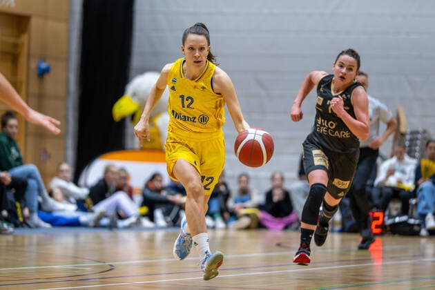Basketball Berlin 05.11.2022 Saison 2022 2023 1. Bundesliga DBBL Alba Berlin - inexio Royals Saarlouis Lena Gohlisch (Alba, No.12)