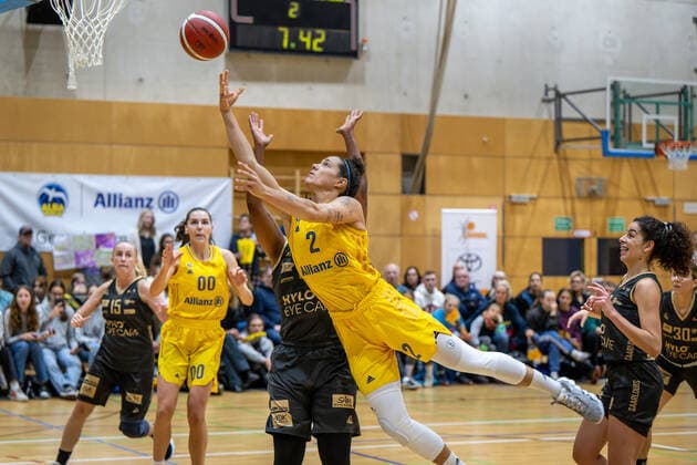 Basketball Berlin 05.11.2022 Saison 2022 2023 1. Bundesliga DBBL Alba Berlin - inexio Royals Saarlouis bbaft02 Brianna Lee Rollerson (Saarlouis, No.18)