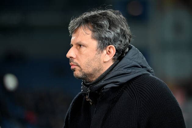 Bielefeld, Schueco Arena, 05.11.22, GER, Herren, 2.Bundesliga, Saison 2022-2023, DSC Arminia Bielefeld - 1.FC Kaiserslautern Bild: Manager Samir Arabi (Bielefeld) Nur fuer journalistische Zwecke! Only for editorial use! Gemaess den Vorgaben der DFL Deutsche Fußball Liga ist es untersagt, in dem Stadion und oder vom Spiel angefertigte Fotoaufnahmen in Form von Sequenzbildern und oder videoaehnlichen Fotostrecken zu verwerten bzw. verwerten zu lassen. DFL regulations prohibit any use of photographs as image sequences and or quasi-video. Nordrhein-Westfalen Deutschland *** Bielefeld, Schueco Arena, 05 11 22, GER, Men, 2 Bundesliga, Season 2022 2023, DSC Arminia Bielefeld 1 FC Kaiserslautern Image Manager Samir Arabi Bielefeld Only for journalistic use Only for editorial use According to the regulations of the DFL Deutsche Fußball Liga it is prohibited, DFL regulations prohibit any use of photographs as image sequences and or quasi video North Rhine-Westphalia Germany