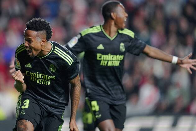 Sport Themen der Woche KW45 Sport Bilder des Tages Mandatory Credit: Photo by Atletico de Madrid v RCD Espanyol Shutterstock (13612983ag) Eder Gabriel Militao of Real Madrid celebrates his goal Rayo Vallecano v Real Madrid, La Liga, date 13. Football, Vallecas Stadium, Madrid, Spain - 06 Nov 2022 EDITORIAL USE ONLY No use with unauthorised audio, video, data, fixture lists (outside the EU), club league logos or live services. Online in-match use limited to 45 images (+15 in extra time). No use to emulate moving images. No use in betting, games or single club league player publications services. Rayo Vallecano v Real Madrid, La Liga, date 13. Football, Vallecas Stadium, Madrid, Spain - 06 Nov 2022 EDITORIAL USE ONLY No use with unauthorised audio, video, data, fixture lists (outside the EU), club league logos or live services. Online in-match use limited to 45 images (+15 in extra time). No use to emulate moving images. No use in betting, games or  Copyright: xAtleticoxdexMadridxvxRCDxEspanyol Shutterstockx 13612983ag
