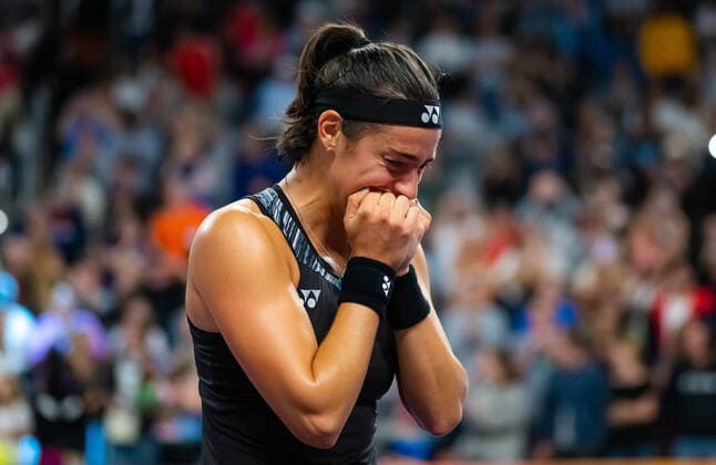 November 7, 2022, FORT WORTH, TEXAS, UNITED STATES: Caroline Garcia of France celebrates winning the final of the 2022 WTA, Tennis Damen Finals Fort Worth tennis tournament against Aryna Sabalenka of Belarus FORT WORTH UNITED STATES - ZUMAa181 20221107_zaa_a181_070 Copyright: xRobxPrangex