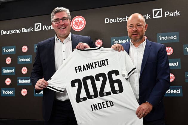 Sport Themen der Woche KW45 Sport Bilder des Tages 08.11.2022, xjhx, Fussball 1.Bundesliga, Eintracht Frankfurt außerordentlichen Pressekonferenz Indeed emspor, v.l. Vorstandsprecher CEO Axel Hellmann of Eintracht Frankfurt AG, Frank Hensgens (Indeed Germany) Frankfurt am Main *** 08 11 2022, xjhx, football 1 Bundesliga, Eintracht Frankfurt extraordinary press conference Indeed emspor, f l board spokesman CEO Axel Hellmann of Eintracht Frankfurt AG, Frank Hensgens Indeed Germany Frankfurt am Main