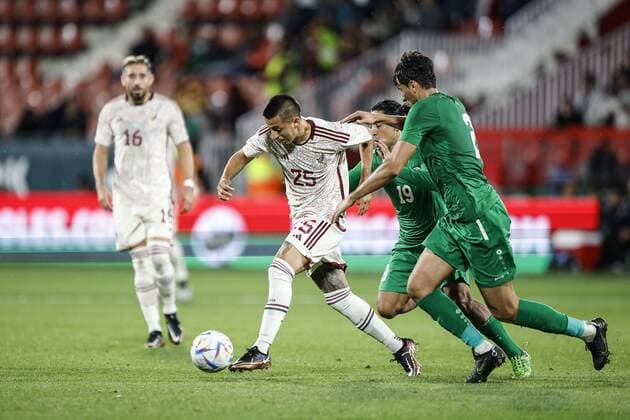 RECORD DATE NOT STATED Seleccion Mexicana 2022 Mexico vs Irak Roberto Alvarado of Mexico during the game Mexico (Mexican national team, Nationalteam vs Iraq, friendly match of preparation prior to the start of the FIFA World Cup, WM, Weltmeisterschaft, Fussball Qatar 2022, at Montilivi Municipal Stadium, on November 9, 2022. <br><br> Roberto Alvarado de Mexico durante el partido Mexico (Seleccion Nacional Mexicana) vs Irak,amistoso de preparacion previo al inicio de la Copa Mundial de la FIFA Qatar 2022, en el Estadio Municipal de Montilivi, el 9 de noviembre de 2022. GIRONA ESPANA ESPANA Copyright: xXavixBonillax 20221109145453_SM_MEX_IRA_ALVARADO190