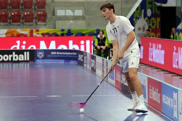 IFF Men s World Floorball Championship 2022 Canada vs Denmark - Denmark Forward Mathias Glass (77) Winterthur AXA Arena Zürich Schweiz Copyright: xSergioxBrunettix