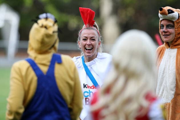 Sport Bilder des Tages 1.FC Köln, Fussball Frauen, 1. Bundesliga, Karnevalstraining, Mitte: Mandy Islacker (1.FC Köln), Bild: , 11.11.2022