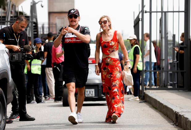 77 Valtteri Bottas (FIN, Alfa Romeo F1 Team ORLEN) and his girlfriend Tiffany Cromwell, F1 Grand Prix of Brazil at Autodromo Jose Carlos Pace on November 11, 2022 in Sao Paulo, Brazil. (Photo by HOCH ZWEI) Sao Paulo Brazil
