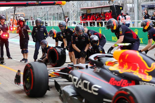 11 Sergio Perez (MEX, Oracle Red Bull Racing), F1 Grand Prix of Brazil at Autodromo Jose Carlos Pace on November 11, 2022 in Sao Paulo, Brazil. (Photo by HOCH ZWEI) Sao Paulo Brazil