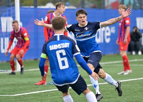 12.11.2022 Fussball Saison 2022 2023 A-Junioren Bundesliga Süd Südwest SV Darmstadt 98 - 1. FC Heidenheim (2:0) Mi. Tor 1:0 Torjubel 11 Mike Borger (Darmstadt) (Foto: Peter Henrich) Darmstadt Hessen Deutschland
