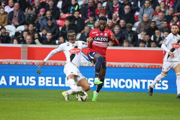 Fußball, OSC Lille - SCO Angers Jonathan Bamba lors du match LOSC - Angers - Ligue 1 Uber Eats - Decathlon Arena stade Pierre Mauroy Villeneuve d Ascq - 13 novembre 2022 FOOTBALL : LOSC vs ANGERS - Ligue1 Uber Eats - 13 11 2022 LaurentSanson Panoramic 