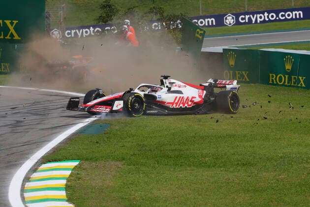 Crash between 20 Kevin Magnussen (DNK, Haas F1 Team) and 3 Daniel Ricciardo (AUS, McLaren F1 Team), F1 Grand Prix of Brazil at Autodromo Jose Carlos Pace on November 13, 2022 in Sao Paulo, Brazil. (Photo by HOCH ZWEI) Sao Paulo Brazil