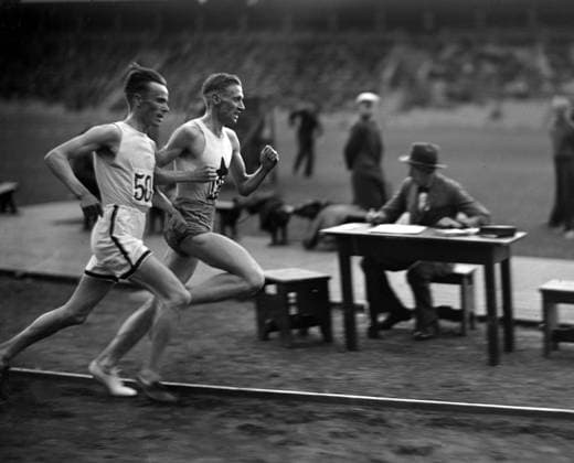 ARKIV 1930. Viljo Ritola (1996-1982), finländsk langdistanslöpare som tog 5 guld och 3 silver i OS 1924 och 1928. 1928 vann han sin enda seger över Paavo Nurmi. Ritola närmast kameran pa bilden i en duell med svensken Jean Lindgren. Viljo Ritola, longdistancerunner from Finland , goldmedalist at OS 1924 och 1928. Picture shows him to the left in a duel with swedish Jean Lindgren. Stockholm Sverige FRIIDROTT x1900x *** ARKIV 1930 Viljo Ritola 1996 1982 , Finnish long distance runner who won 5 gold and 3 silver medals in the Olympics 1924 and 1928 In 1928 he won his only victory over Paavo Nurmi Ritola closest to the camera in the picture in a duel with swedish Jean Lindgren Viljo Ritola, longdistancerunner from Finland , goldmedalist at OS 1924 och 1928 Picture shows him to the left in a duel with swedish Jean Lindgren Stockholm Sweden FRIIDROTT x1900x  Copyright: xPeddyxMobergx Ritola och Lindgren