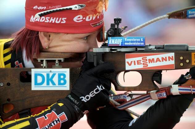 PYEONGCHANG 20090215 Tysklands Kati Wilhelm siktar in sig pa skjutvallen under damernas 10 km jaktstart vid VM i skidskytte i Pyeongchang i Sydkorea. Foto Fredrik Sandberg SCANPIX Kod 10080 *** Bilden ingar i SPORTPAKETET. För övriga BETALBILD *** PYEONGCHANG SYDKOREA x10080x *** PYEONGCHANG 20090215 Germanys Kati Wilhelm takes aim at the shooting wall during the womens 10 km pursuit start at the World Biathlon Championships in Pyeongchang, South Korea Photo Fredrik Sandberg SCANPIX Code 10080 Image is part of the SPORT PACKAGE For others PAID PICTURE PYEONGCHANG SOUTH KOREA x10080x  Copyright: xFredrikxSandbergx xTTx SKIDSKYTTE-VM 2009