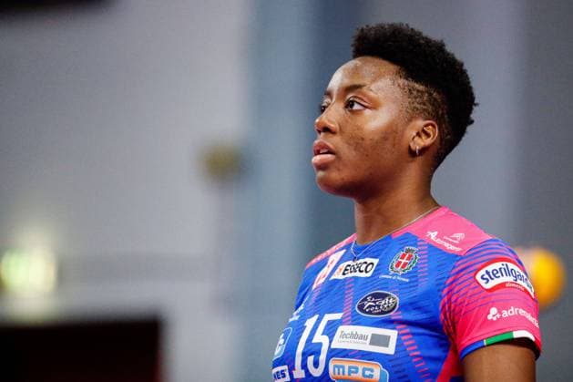 November 16, 2022, Casalmaggiore (CR, Italy: Casalmaggiore (CR), Italy, Pala Radi, November 16, 2022, Julia Ituma (Igor Volley Novara) during TrasportiPesanti Casalmaggiore vs Igor Gorgonzola Novara - Volleyball Italian Serie A1 Women match. Volleyball Italian Serie A1 Women match - TrasportiPesanti Casalmaggiore vs Igor Gorgonzola Novara, Casalmaggiore (CR), Italy - ZUMAl164 20221116_zsa_l164_403 Copyright: xNicholasxRussox