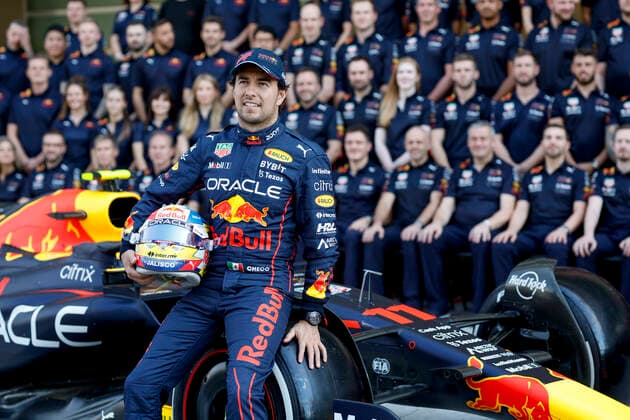 11 Sergio Perez (MEX, Oracle Red Bull Racing), F1 Grand Prix of Abu Dhabi at Yas Marina Circuit on November 17, 2022 in Abu Dhabi, United Arab Emirates. (Photo by HOCH ZWEI) Abu Dhabi United Arab Emirates