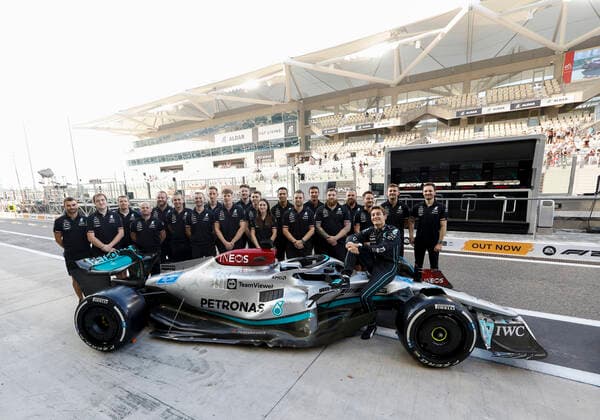 63 George Russell (GBR, Mercedes-AMG Petronas F1 Team), F1 Grand Prix of Abu Dhabi at Yas Marina Circuit on November 17, 2022 in Abu Dhabi, United Arab Emirates. (Photo by HOCH ZWEI) Abu Dhabi United Arab Emirates