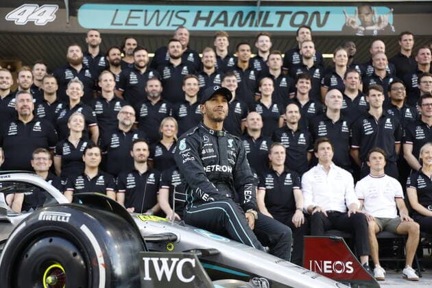 44 Lewis Hamilton (GBR, Mercedes-AMG Petronas F1 Team), F1 Grand Prix of Abu Dhabi at Yas Marina Circuit on November 17, 2022 in Abu Dhabi, United Arab Emirates. (Photo by HOCH ZWEI) Abu Dhabi United Arab Emirates