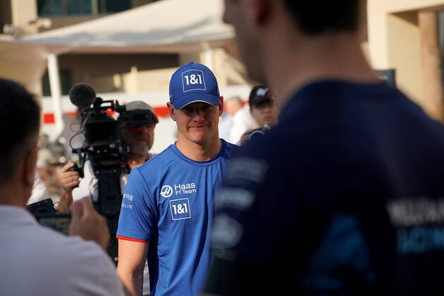 FORMULA 1 ETIHAD AIRWAYS ABU DHABI GRAND PRIX 2022 17.11.2022, Yas Marina Circuit, Abu Dhabi, FORMULA 1 ETIHAD AIRWAYS ABU DHABI GRAND PRIX 2022 , im Bild Mick Schumacher (DEU), Haas F1 Team.