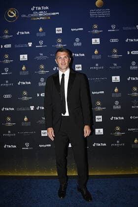 Foto Fabio Ferrari LaPresse - 17 Novembre 2022 - Dubai, Emirati Arabi Uniti - - Calcio -17ma edizione di Dubai International Sports Conference - Globe Soccer Awards 2022. Nella foto: Paolo Maldini November 17, 2022 Dubai, United Arab Emirates - sport - Soccer - 17th edition of the Dubai International Sports Conference - Globe Soccer Awards 2022. In the pic: Paolo Maldini  Copyright: xFabioxFerrari LaPressex