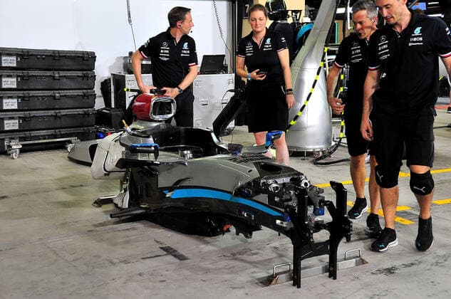FORMULA 1 ETIHAD AIRWAYS ABU DHABI GRAND PRIX 2022 17.11.2022, Yas Marina Circuit, Abu Dhabi, FORMULA 1 ETIHAD AIRWAYS ABU DHABI GRAND PRIX 2022 , im Bild Die Grundzelle vom Auto von George Russell (GBR), Mercedes-AMG Petronas Formula One Team.