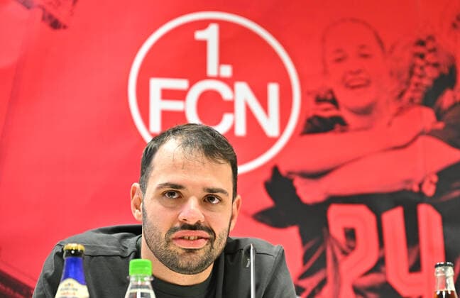 17.11.2022 - 1. FC Nürnberg Nuernberg FCN Club Frauen Damen - Medientermin - Pressekonferenz im Vorfeld des Frauen-DFB-Pokalspiels geben den VfL Wolfsburg - - Osman Cankaya ( Trainer 1. FC Nürnberg FCN )