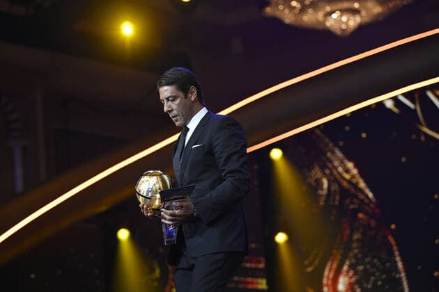 Foto Fabio Ferrari LaPresse - 17 Novembre 2022 - Dubai, Emirati Arabi Uniti - - Calcio -17ma edizione di Dubai International Sports Conference - Globe Soccer Awards 2022. Nella foto: Rui Costa - Best man s club of the year November 17, 2022 Dubai, United Arab Emirates - sport - Soccer - 17th edition of the Dubai International Sports Conference - Globe Soccer Awards 2022. In the pic: Rui Costa - Best man s club of the year  Copyright: xFabioxFerrari LaPressex